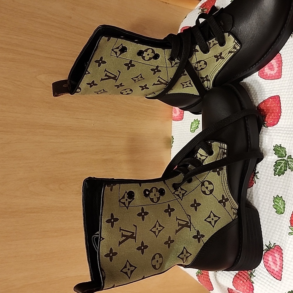 Louis Vuitton Monogram Ankle Boots in Black and Brown - Picture 2 of 7